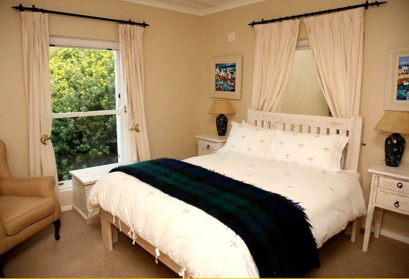 فندق Moonglow Guest House