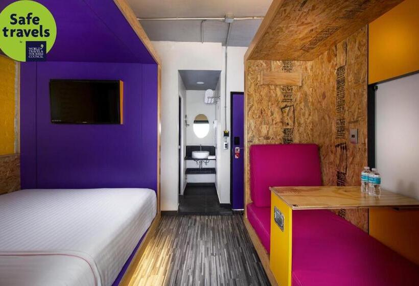 Отель Mx Más Roma