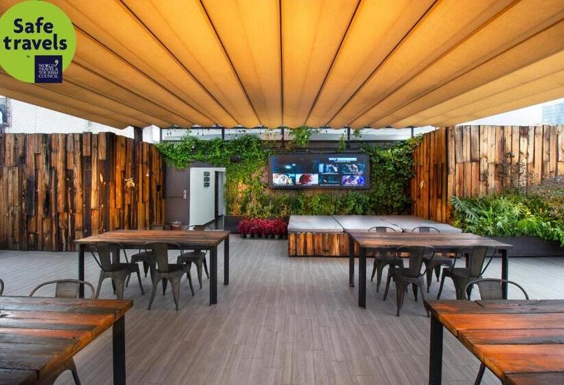 Отель Mx Más Roma