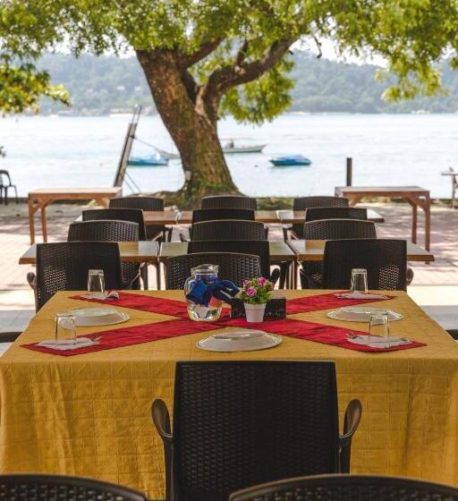 هتل Pangkor Sandy Beach Resort