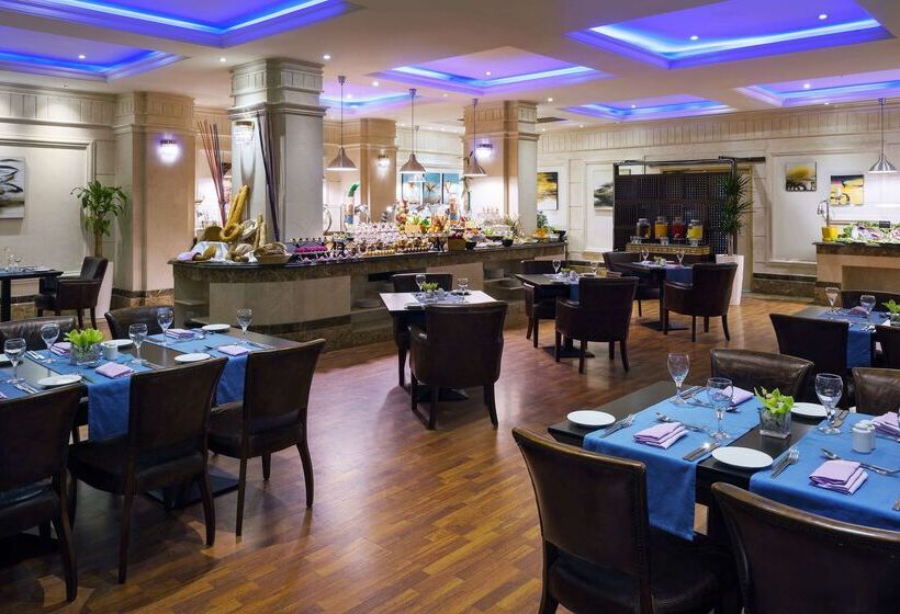 ホテル Radisson Blu  Dhahran