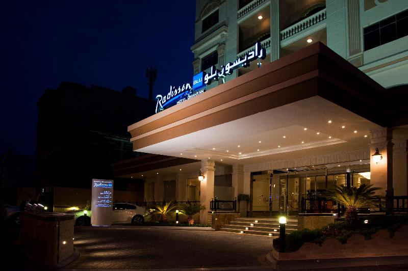ホテル Radisson Blu  Dhahran