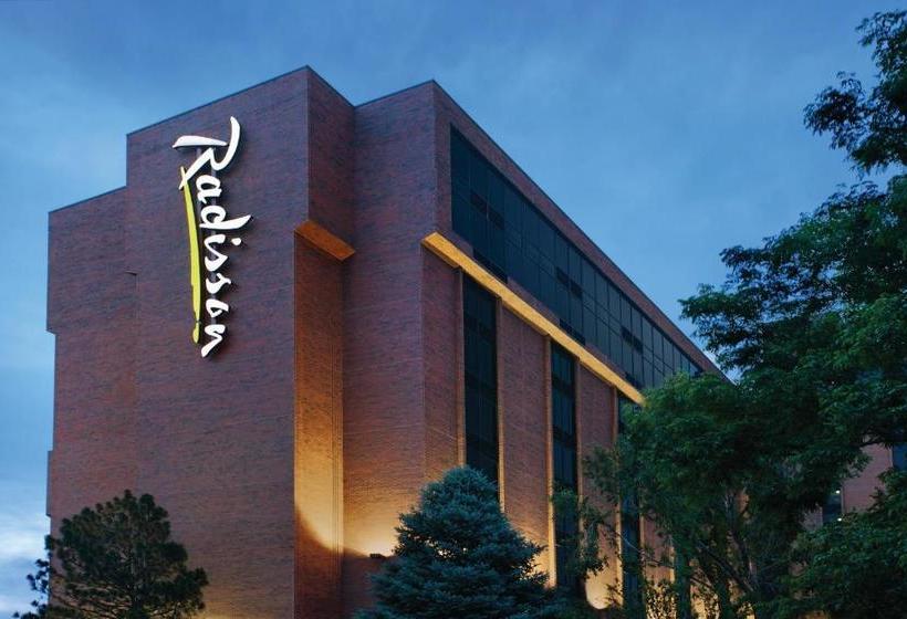 ホテル Radisson Denver Aurora