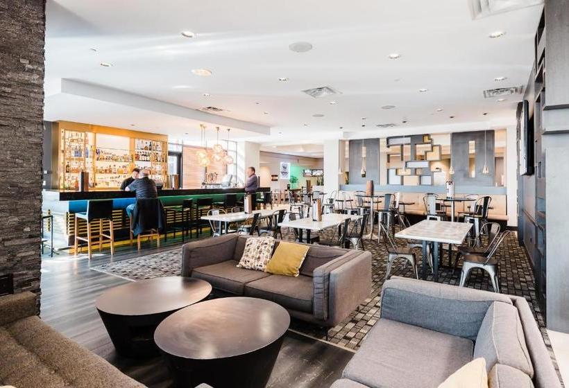 ホテル Radisson Denver Aurora