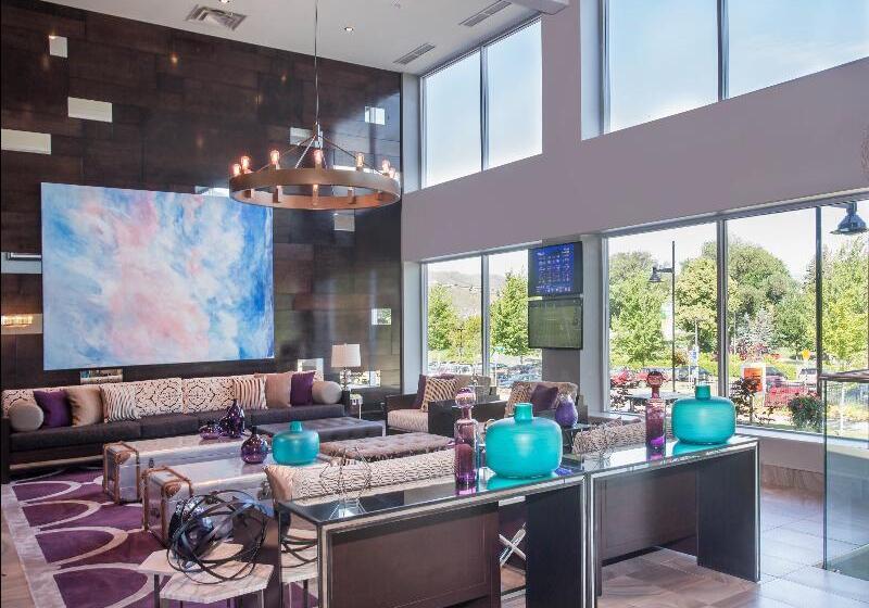 Hotel Sandman Signature Kamloops