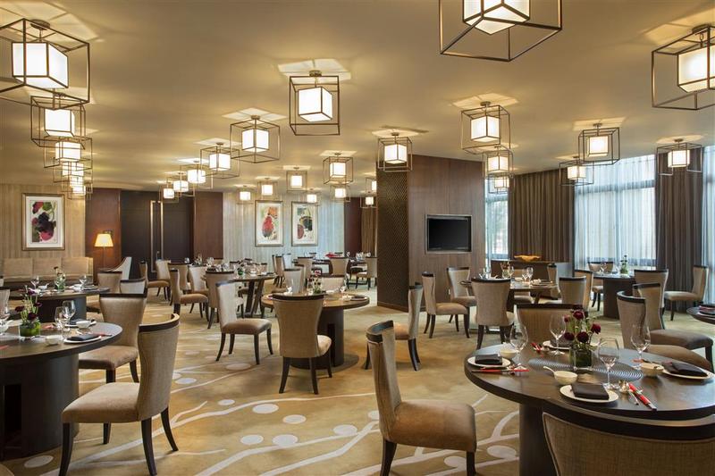 Отель Sheraton Bailuhu Resort, Huizhou