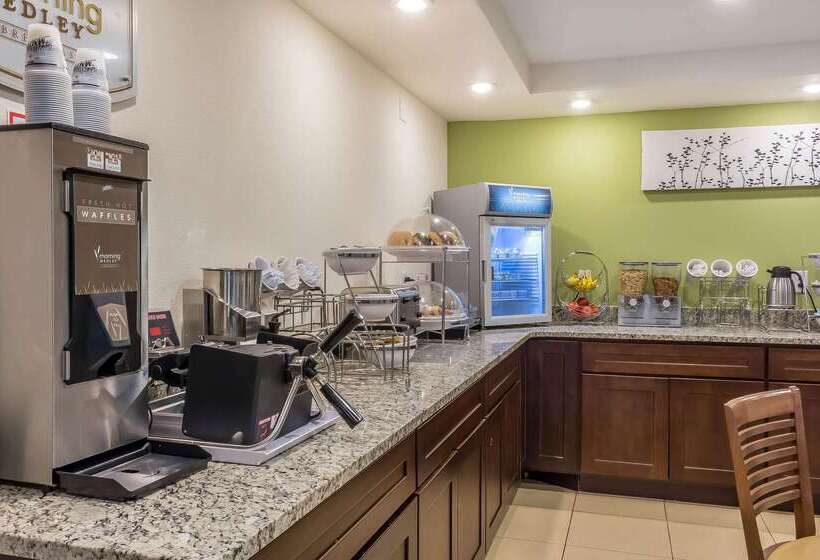 Отель Sleep Inn Center City