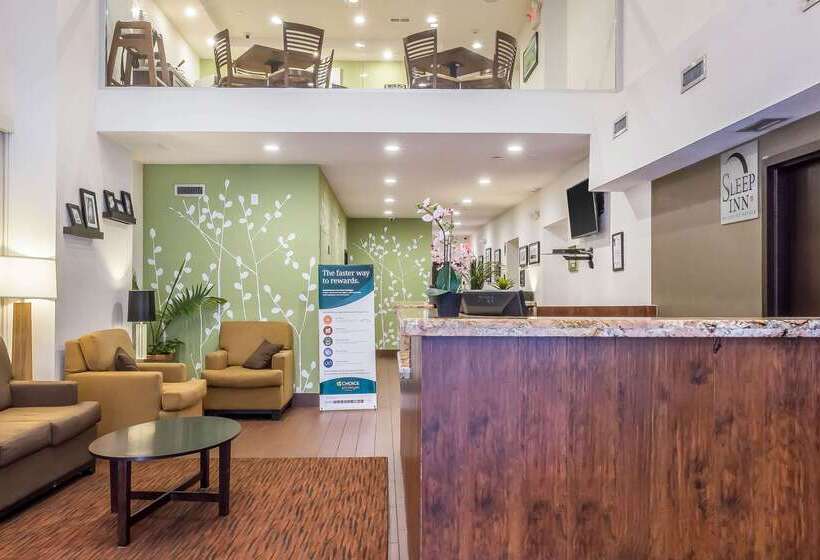 Отель Sleep Inn Center City