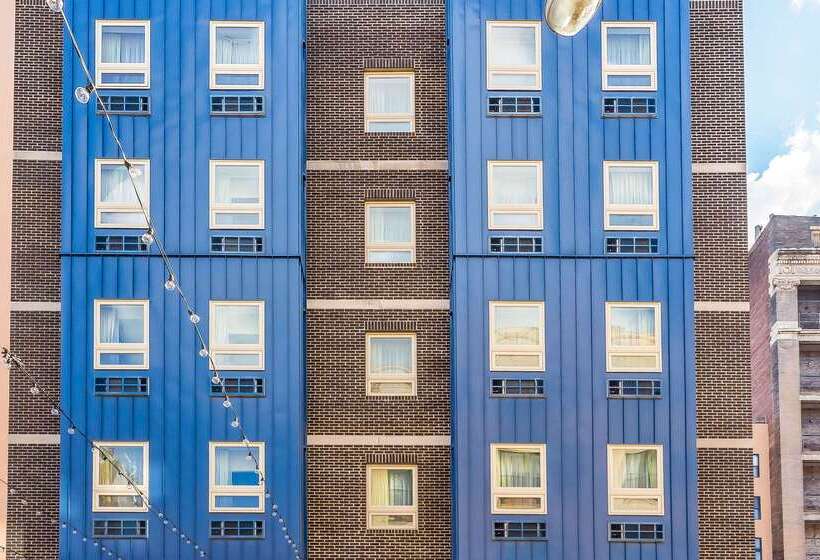 Отель Sleep Inn Center City