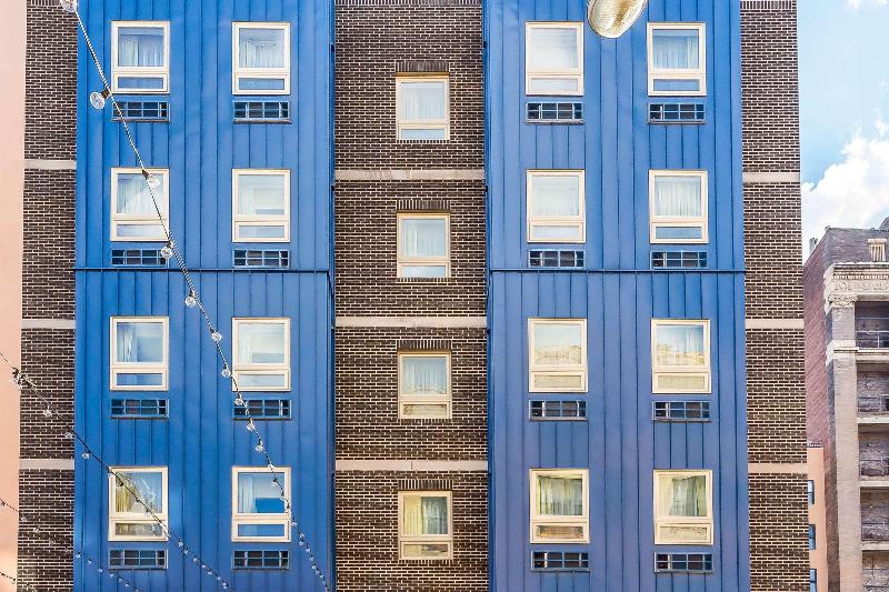 Отель Sleep Inn Center City