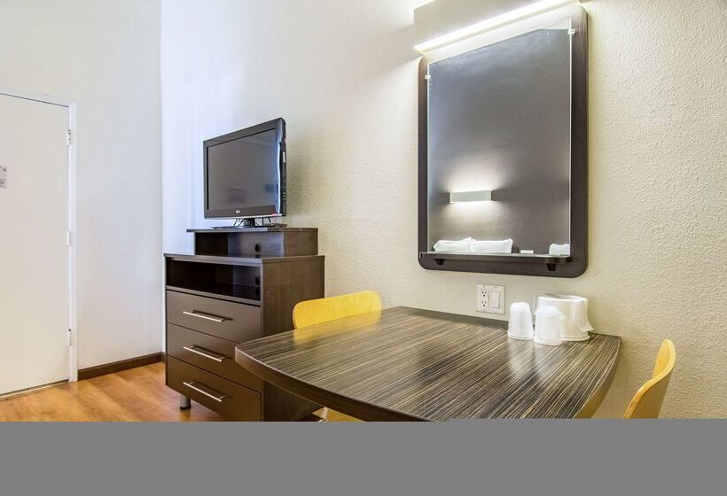 בית מלון כפרי Studio 6 Cypress, Ca