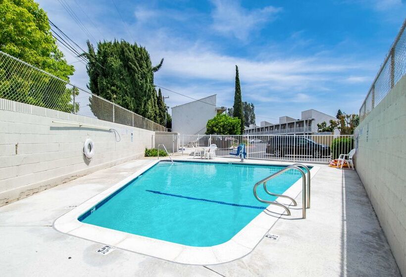 酒店 Studio 6 Cypress, Ca