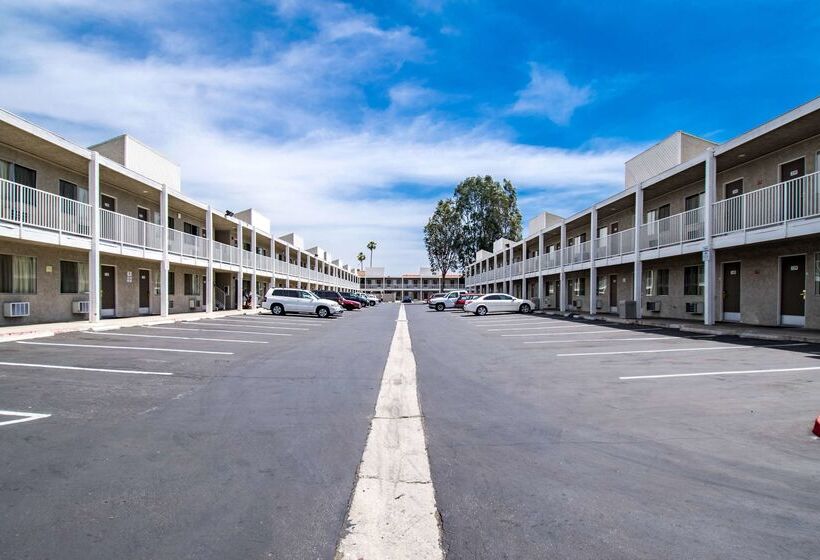 בית מלון כפרי Studio 6 Cypress, Ca