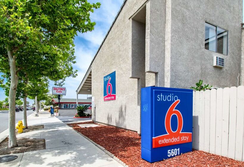 בית מלון כפרי Studio 6 Cypress, Ca