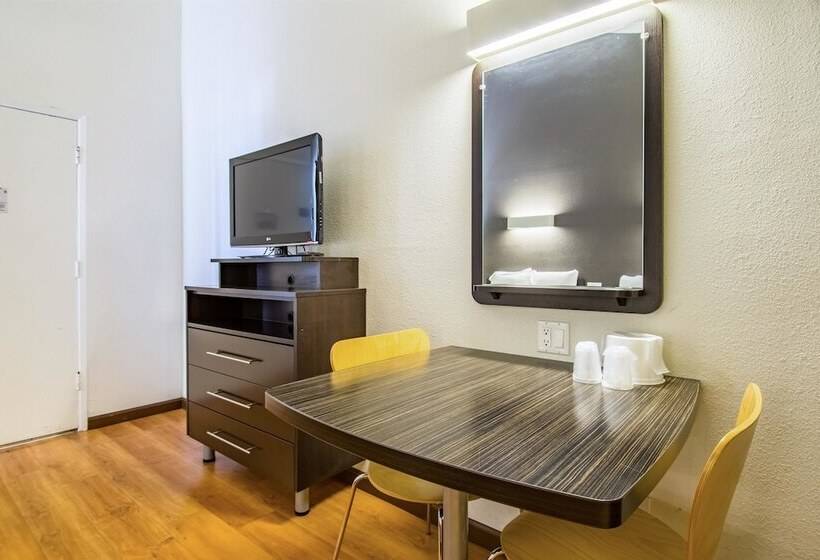 בית מלון כפרי Studio 6 Cypress, Ca