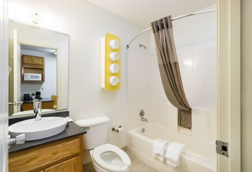 فندق Studio 6 Statesboro, Ga