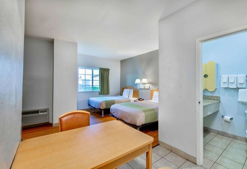 בית מלון כפרי Studio 6sulphur, La