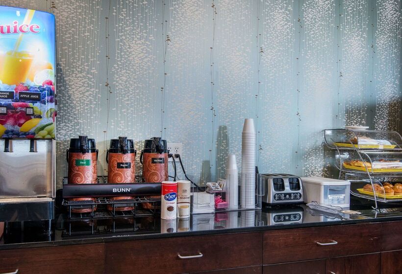 호텔 Suburban Extended Stay  Selma I95