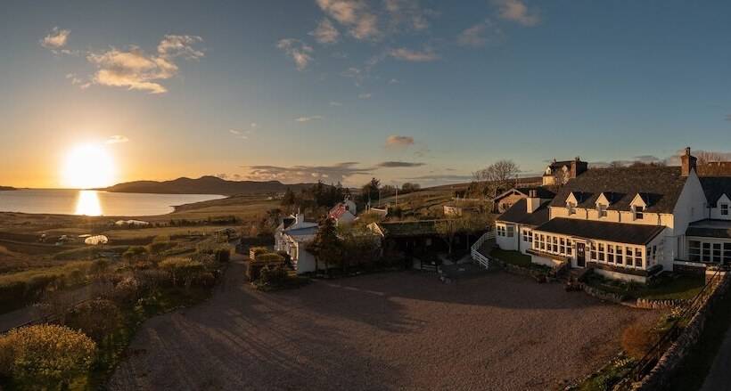 Отель Summer Isles