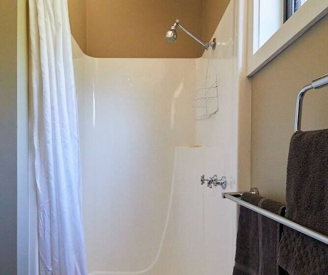 فندق Surfside Holiday Park