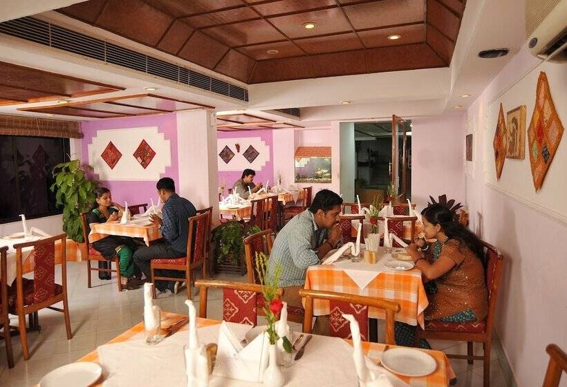 هتل Swagath Holiday Resort