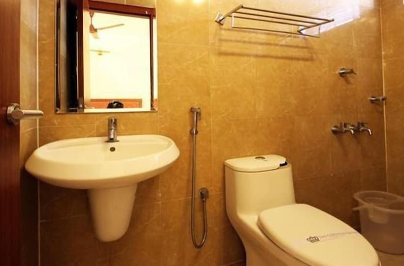 בית מלון כפרי The Gopinivas Grand