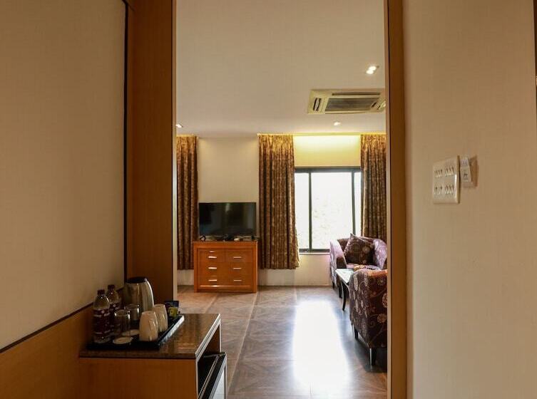 The Greenwood Hotel Tezpur