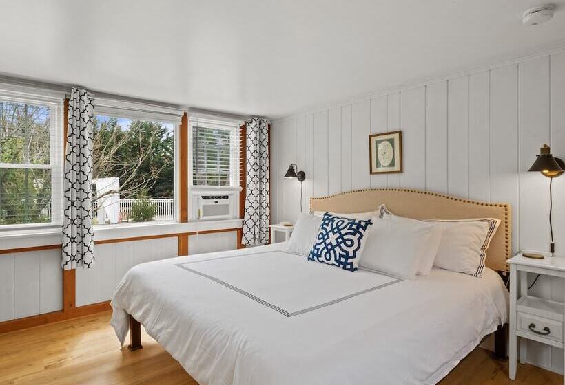 فندق The Seagrove Suites & Guest Rooms