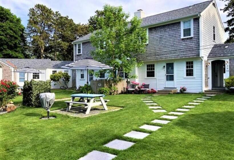 فندق The Seagrove Suites & Guest Rooms