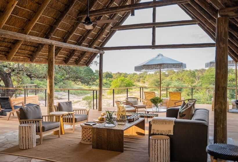 ホテル Thornybush Game Lodge