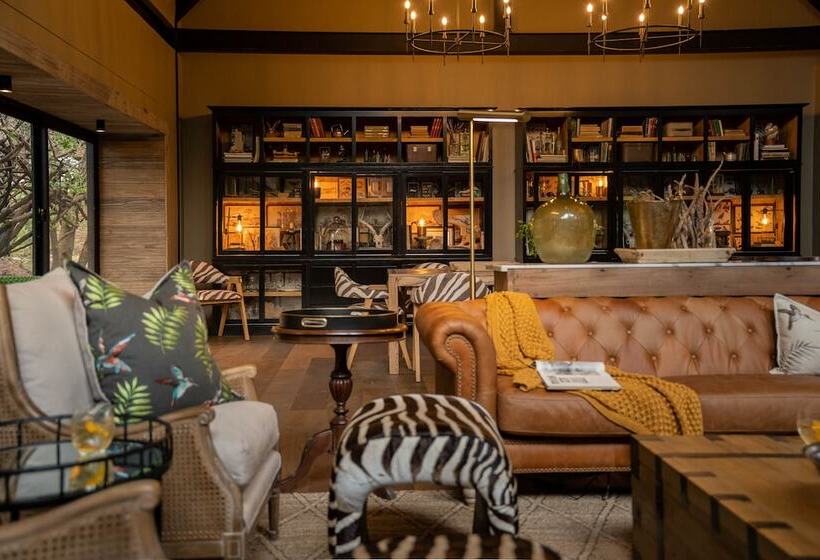 ホテル Thornybush Game Lodge