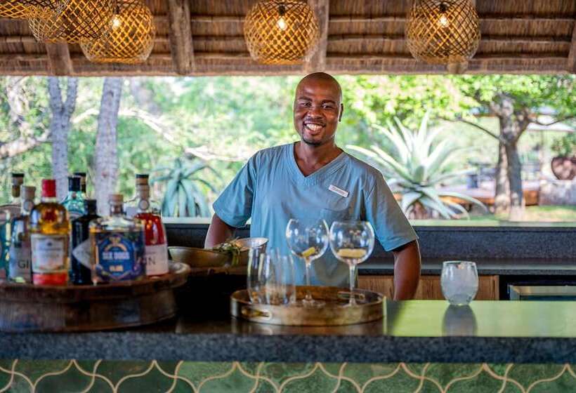 ホテル Thornybush Game Lodge