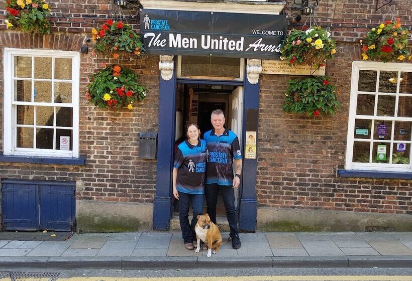 فندق Three Coopers