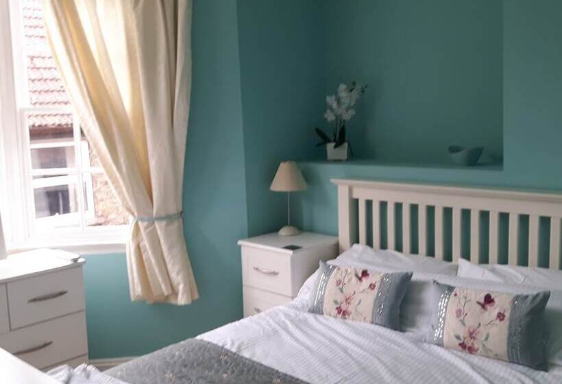 فندق Three Coopers