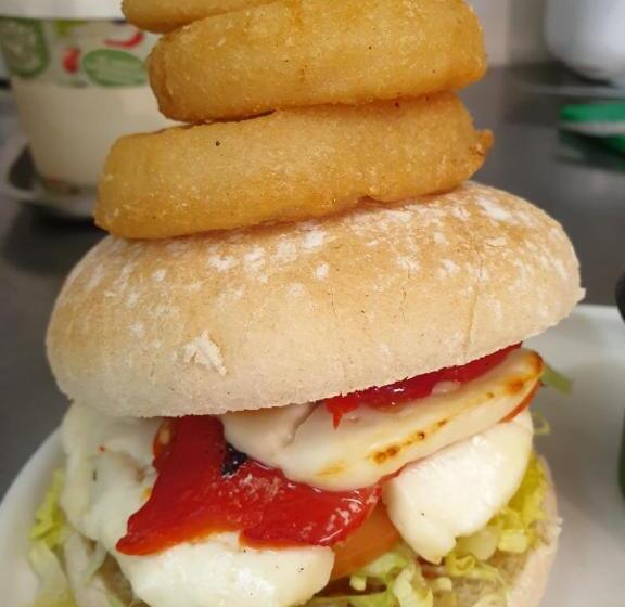 فندق Three Coopers