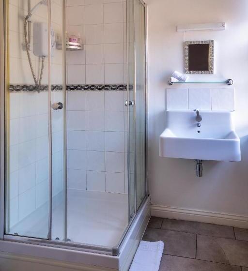 فندق Three Coopers