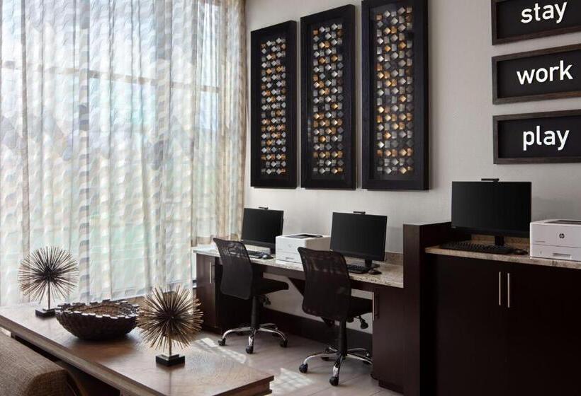 فندق Towneplace Suites By Marriott Boston Logan Airport/chelsea