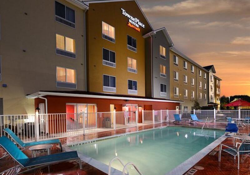 בית מלון כפרי Towneplace Suites By Marriott Houston Westchase