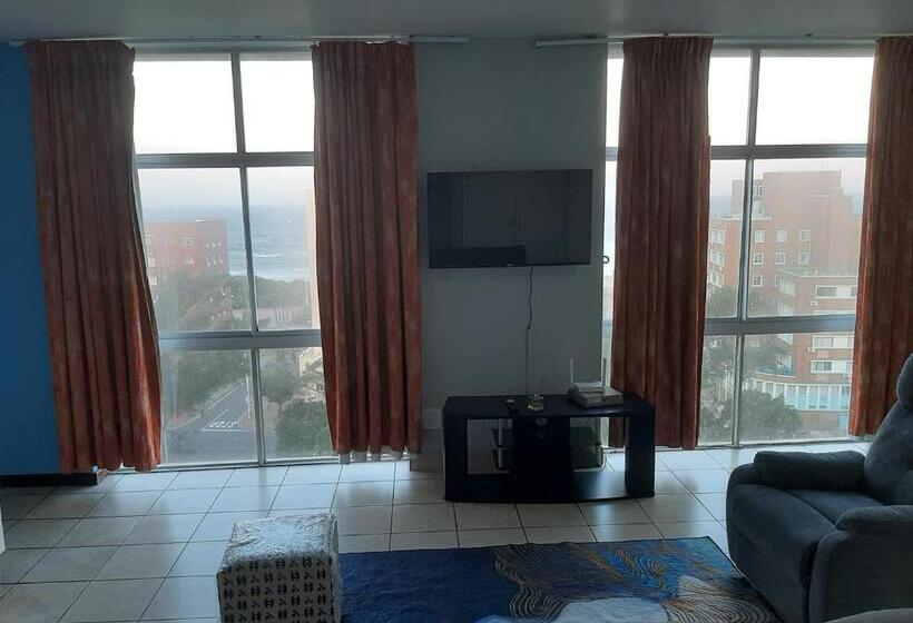 호텔 Unit 95 Oceanic Self Catering, North Beach