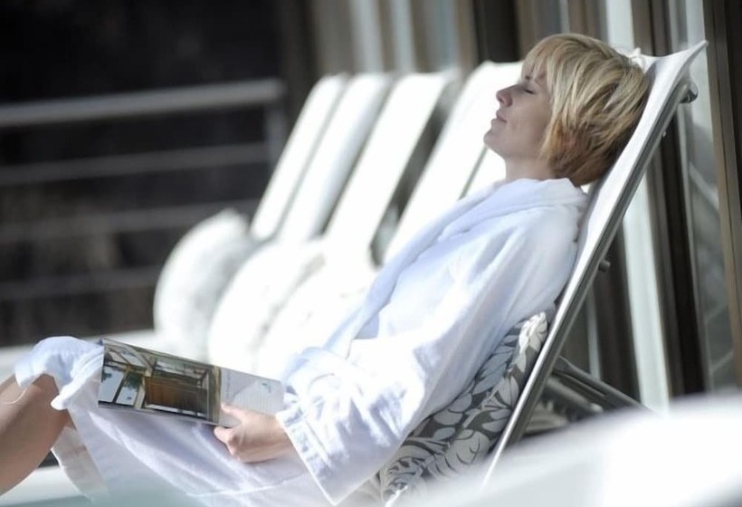 فندق Valley Lodge & Spa