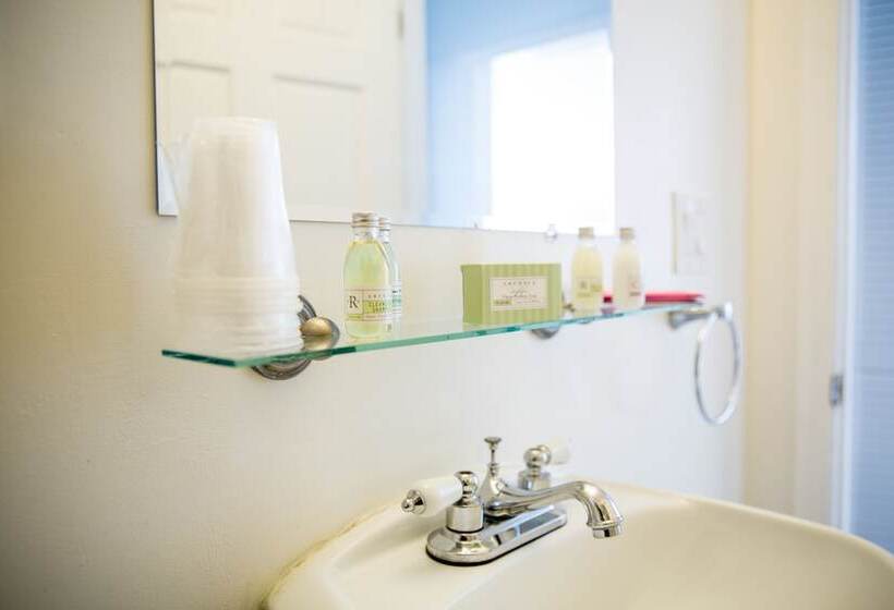 هتل Venice On The Beach