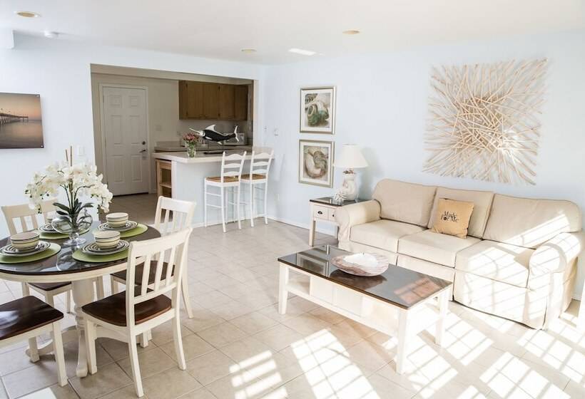 هتل Venice On The Beach