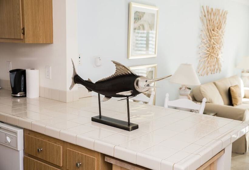 هتل Venice On The Beach