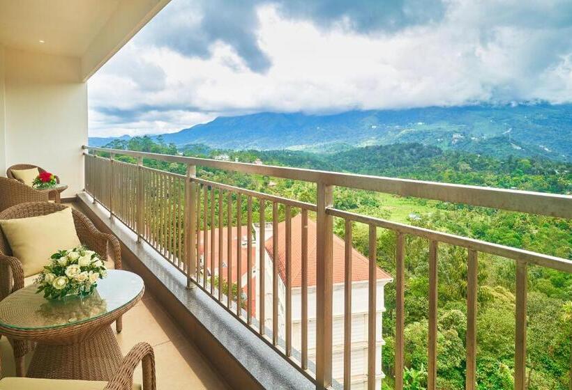 هتل Vibe Munnar Resort & Spa