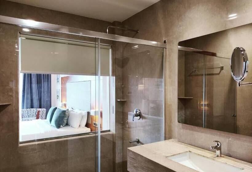 هتل Vibe Munnar Resort & Spa