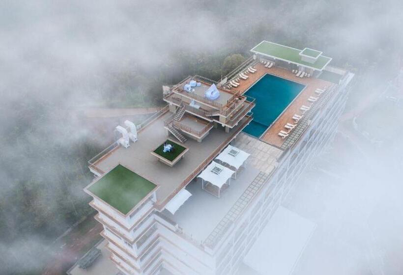 هتل Vibe Munnar Resort & Spa
