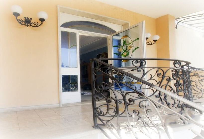 בית מלון כפרי Villa Ida