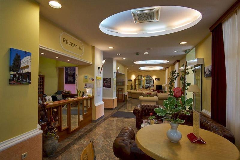 호텔 Vila Ružica Glavna Zgrada I Depandanse