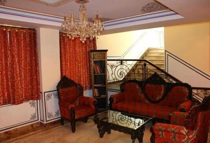 Отель Welcomheritage Traditional Haveli