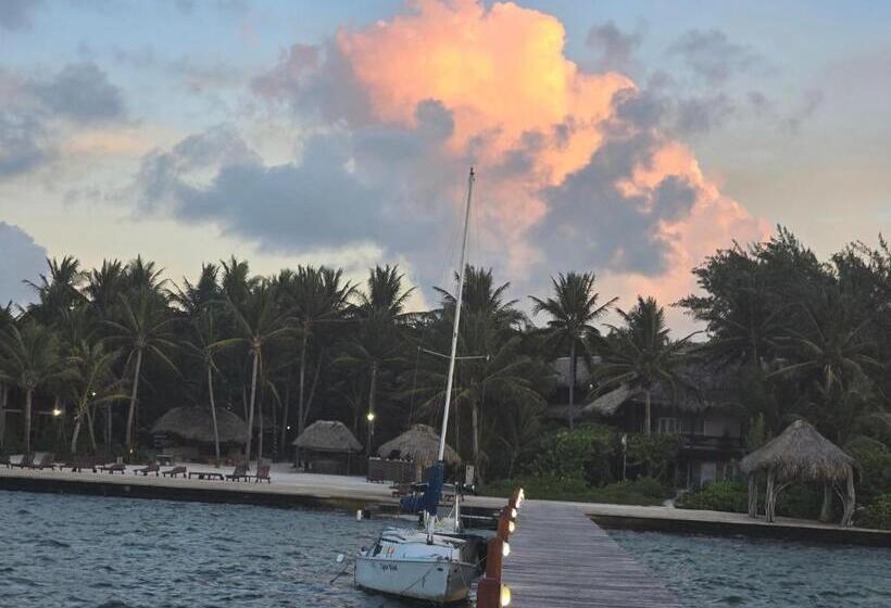 호텔 Xanadu Island Resort